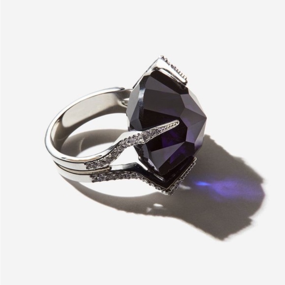 H&M Studio A/W ‘23 rhinestone embellished stone ring - Picture 5 of 5